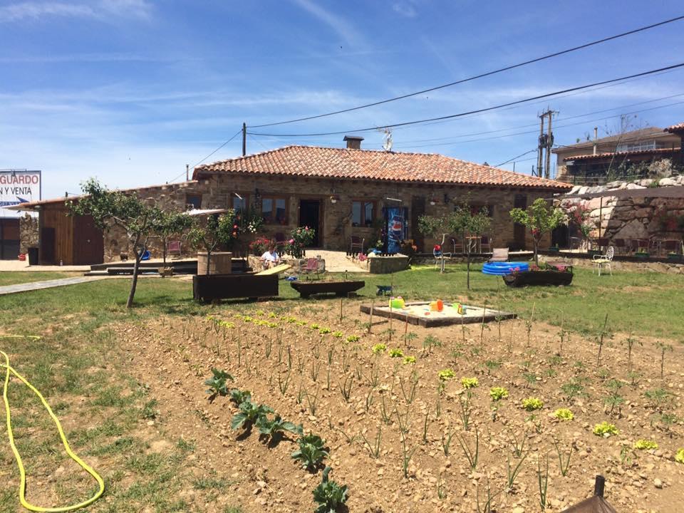 Albergue De Peregrinos La Casa Del Camino Valverde de la Virgen Exterior photo